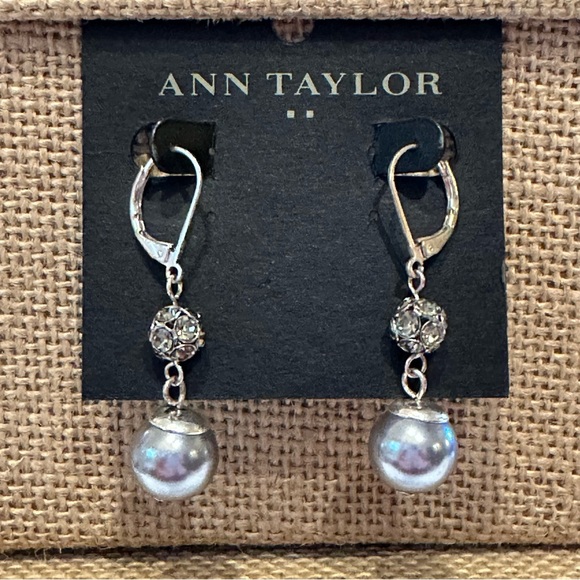 NWT Ann Taylor Earrings - silver tone leverback w/ gray faux pearl & rhinestones - Picture 2 of 8